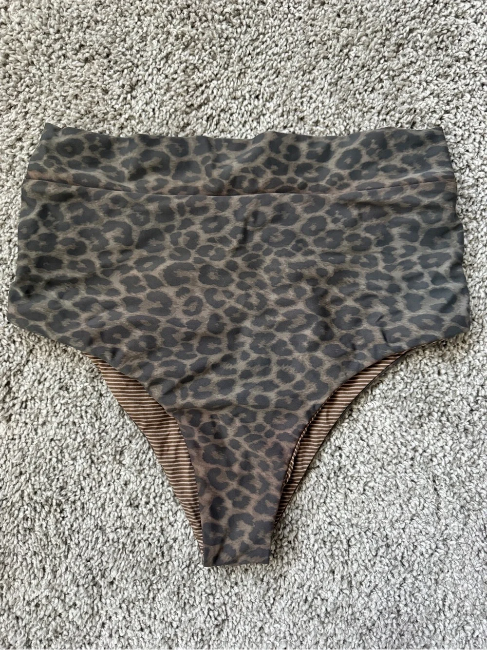 ACACIA top and bottom